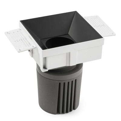 3121082712S Faro DEEP90 Downlight square without frame black 15° 2700K stripy
